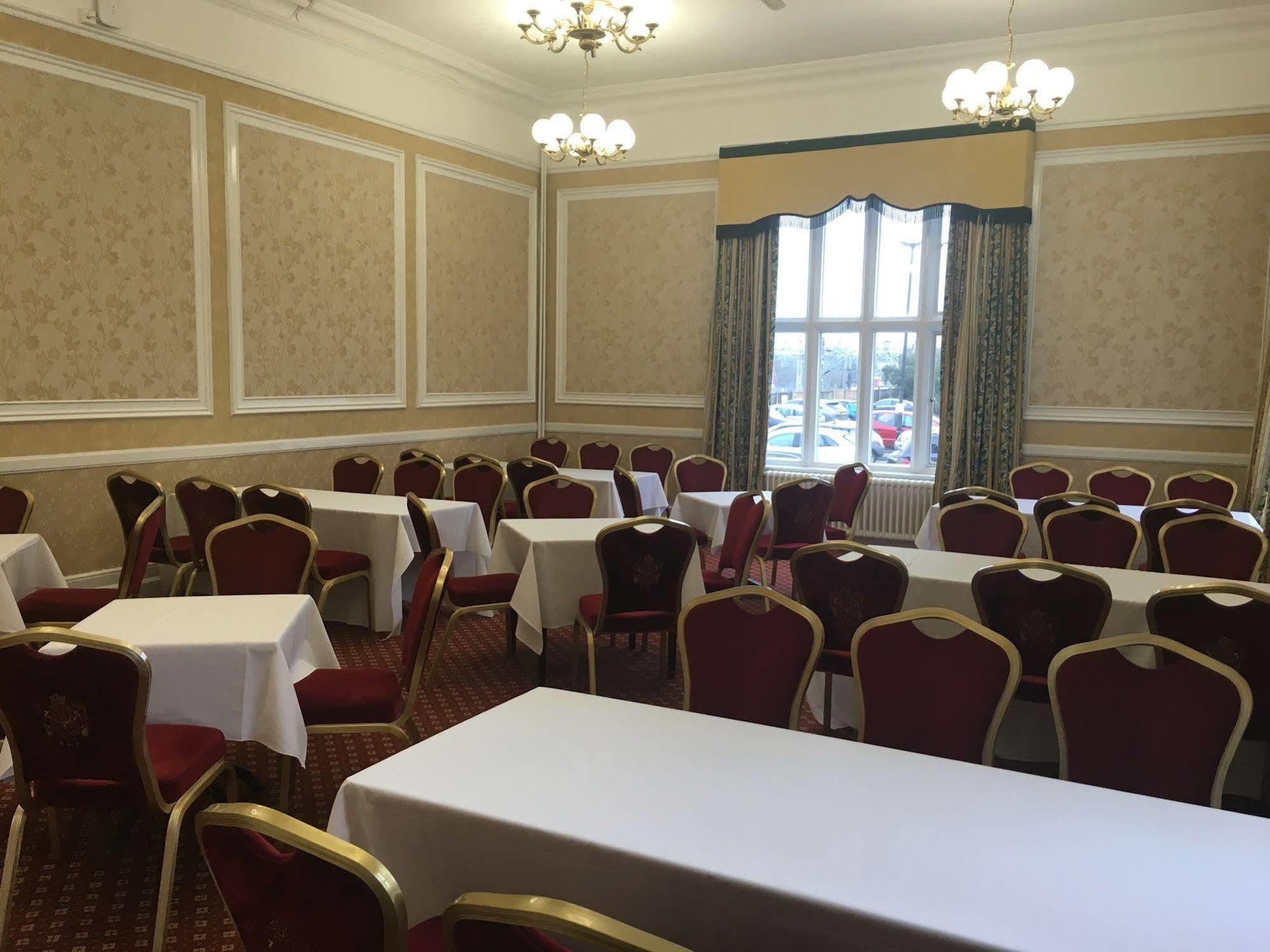 Crewe Arms Hotel Esterno foto